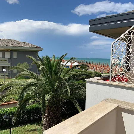 Vacanze A 30 Metri Dal Mare شقة