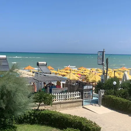 Vacanze A 30 Metri Dal Mare شقة