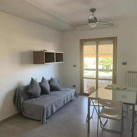 شقة Vacanze A 30 Metri Dal Mare